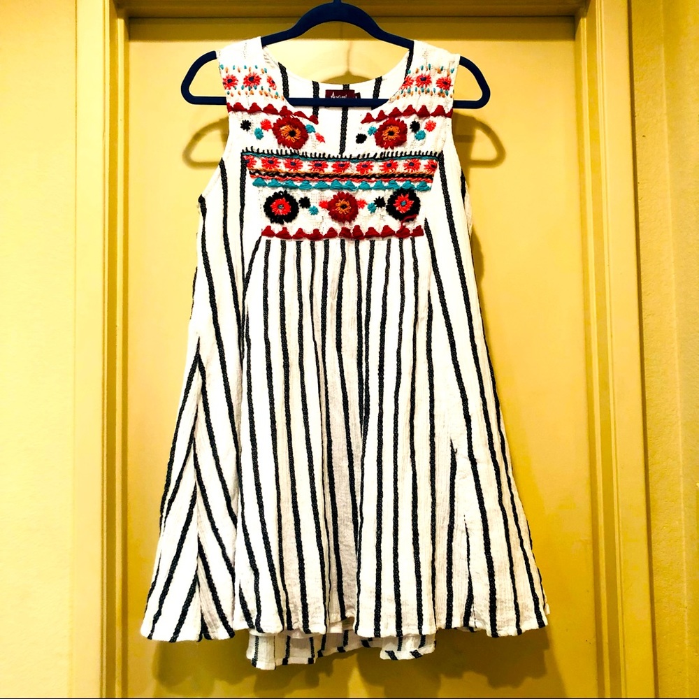 Avani Del Amour A-Line Embroidered Boho Dress
